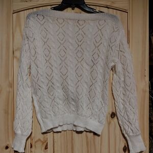 Elegant White Knit Sweater